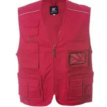 Рабочий жилет красного цвета