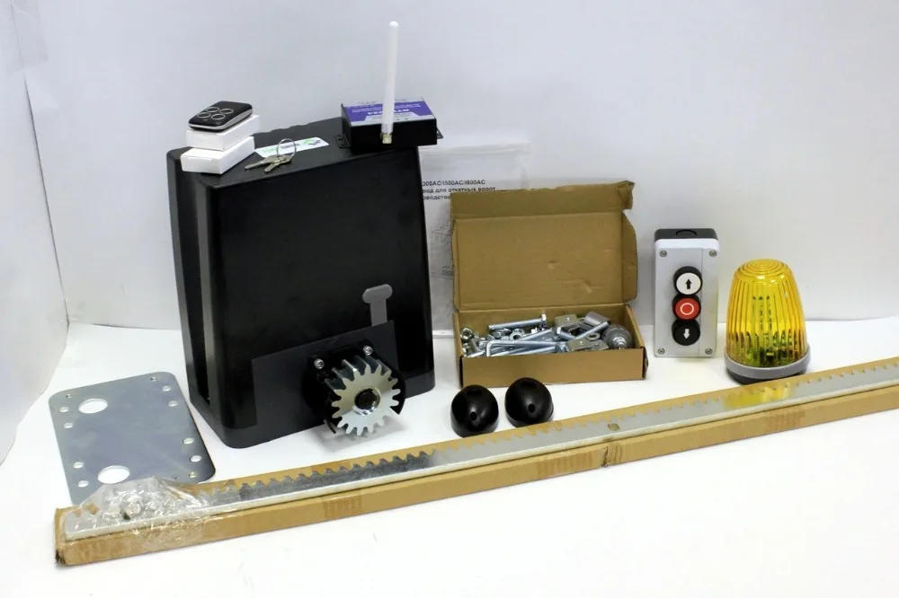 

Drive kit DKC800 with mounting plate, GSM module, photocells, button, warning lamp and toothed steel rail