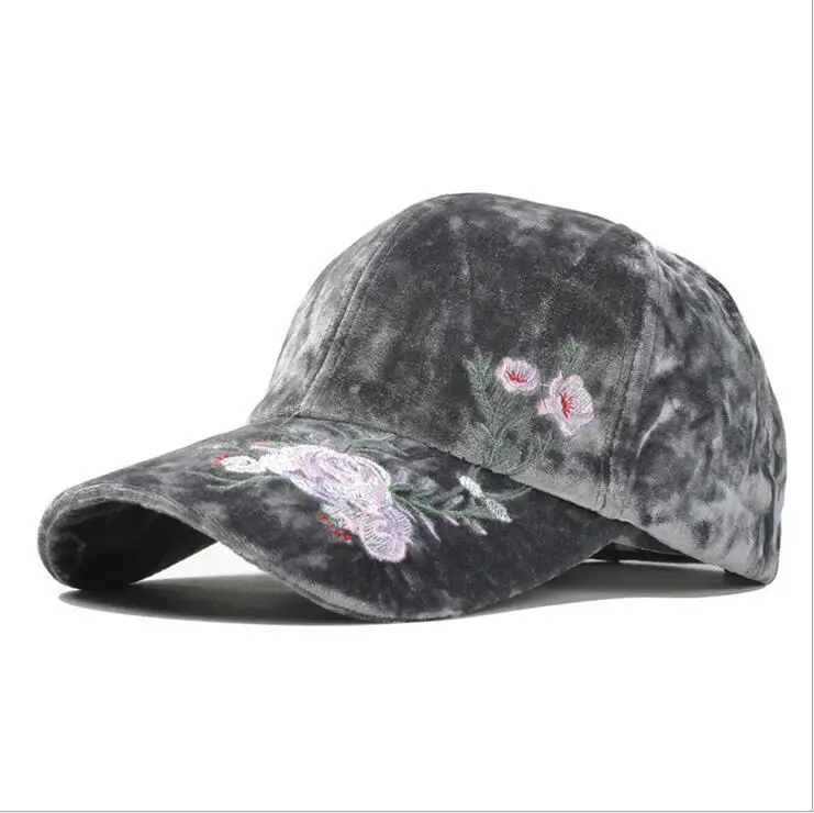 Seioum جديد وصول المخملية التطريز زهرة قبعة بونيه الشتاء الأزياء قبعة بيسبول للرجال بالجملة gorros Seioum جديد وصول المخملية التطريز زهرة قبعة بونيه الشتاء الأزياء قبعة بيسبول للرجال بالجملة gorros