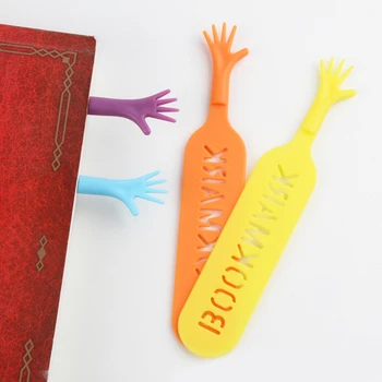 

4pcs/set The BOOK MARK Help Me Novelty Bookmark Funny Bookworm Gift Stationery Random Color