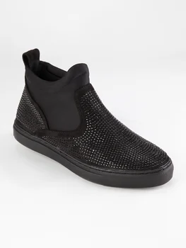 

Shoes with rhinestone