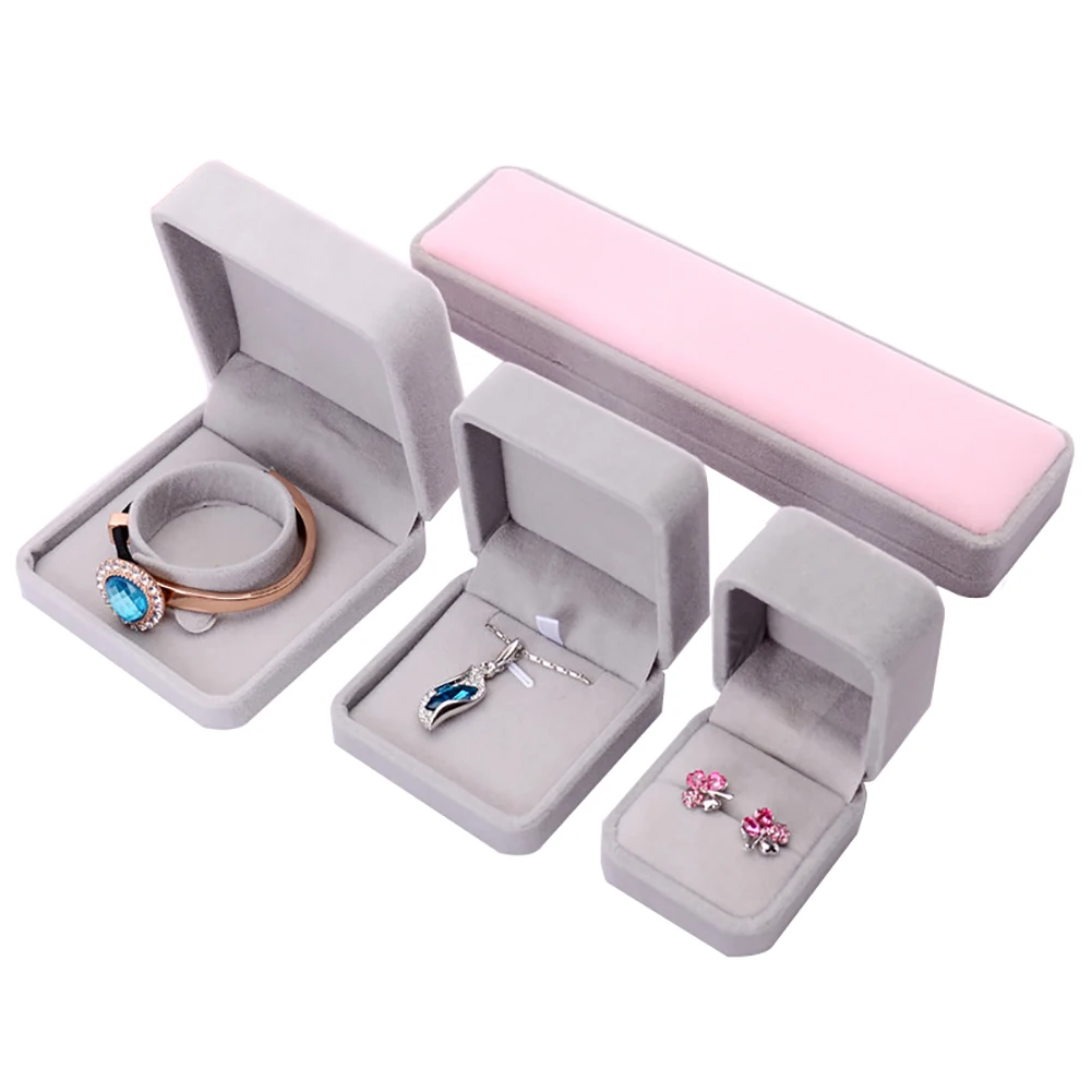 

Faux Velvet Presentation Gift Jewellery Ring Necklace Bracelet Display Box Case