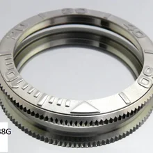 Мастер-часы с рельефными индексами