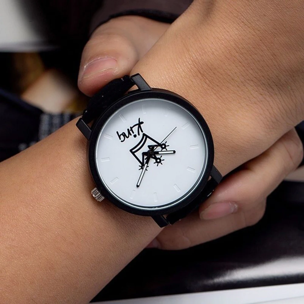 New Relogio Couples Watch King Queen Leather Quartz Watch Mens Ladies Fashion Sport Clock Men s 2