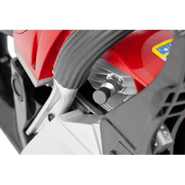 Пила цепная бензиновая ЗУБР ПРОФЕССИОНАЛ ПБЦ-490 45ДП (Мощность 2200 Вт, объем двигателя 49.3 см3, объем топливного бака 0.6 л, объем масляного бака 0.3 л, длина шины 450 мм)