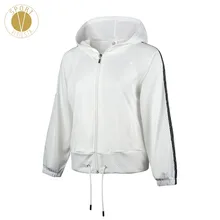 Женская укороченная спортивная куртка с капюшоном для занятий в тренажерном зале и йогой, уличный стильный трендовый светильник, ветрозащитная куртка, ветровка