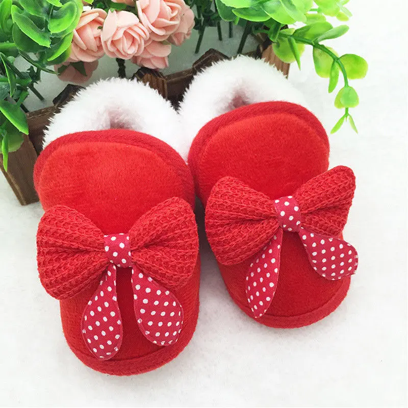 Обувь для новорожденных девочек с милым бантиком и мягкой подошвой; Теплая обувь для начинающих ходить - Цвет: Красный