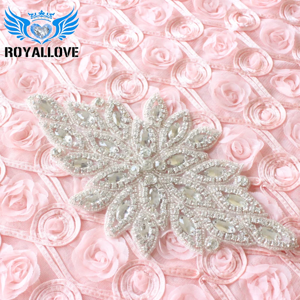 

30pcs/lot crystal Silver Base glass Blingbling rhinestone applique For wedding evening dress Belt sewing on Rhinestone Patch