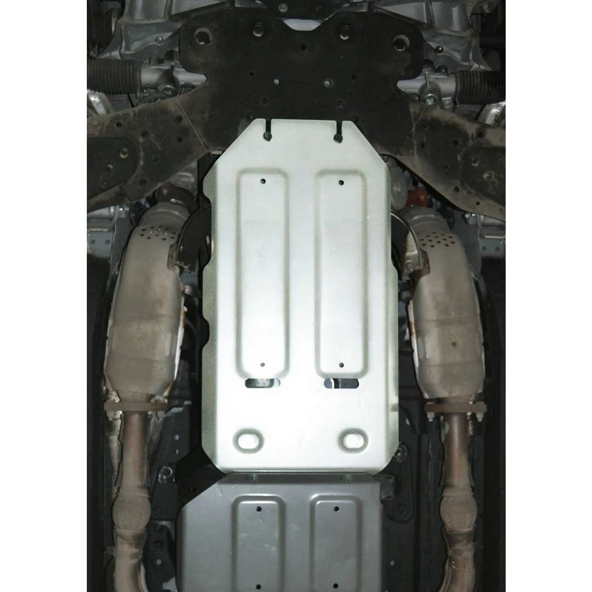 Защита КПП Rival 333.2418.1 (для Rival Infiniti Q50  V - 2.0; 3.5 Hybrid 2013-н.в., алюминий 4 мм, крепеж в комплекте, толщина алюминиевых защит в 2 раза толще стальных)