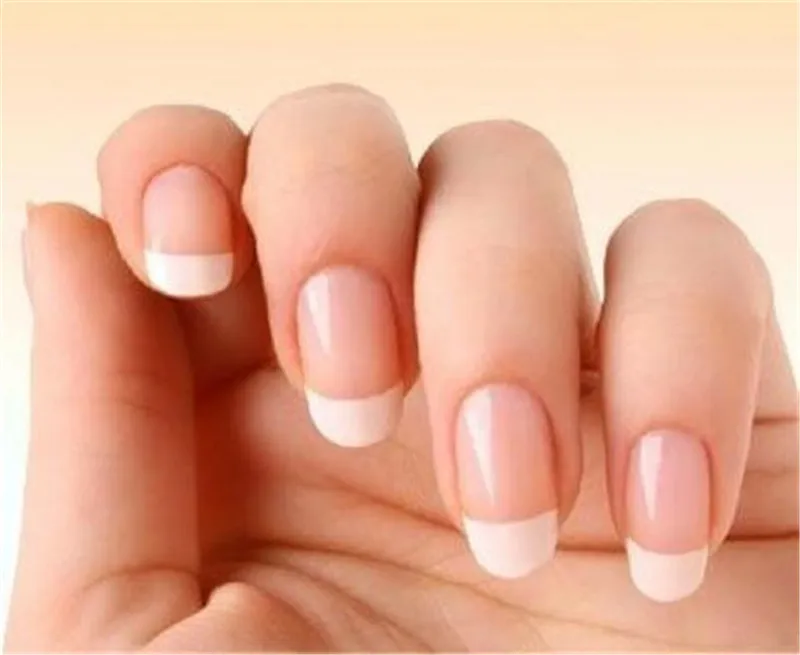 How-to-get-beautiful-nails_720x_60ed37e7-5404-4e6d-8d37-fbc77881712d_large