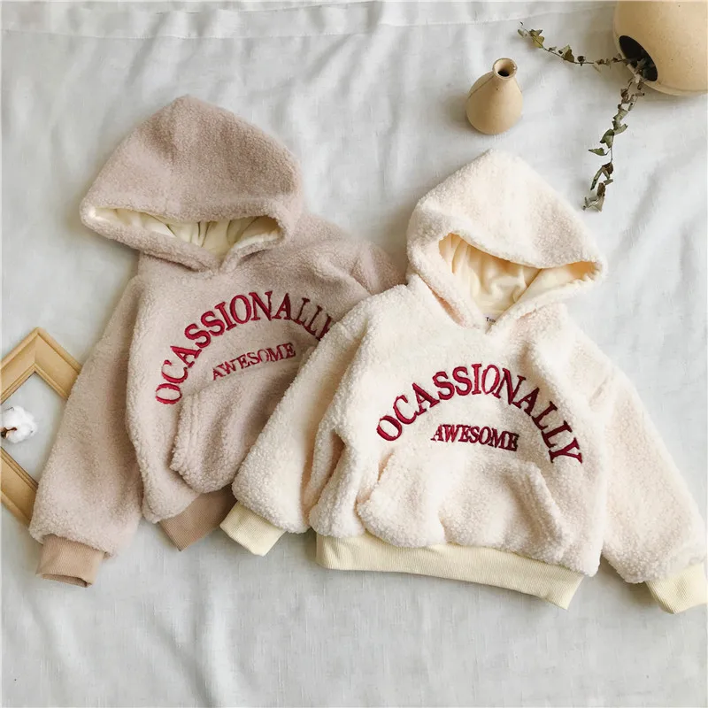 

WLG boys girls winter hoodies kids hooded long sleeve velvet warm letter printed coats baby casual thick hoodies children 1-7T