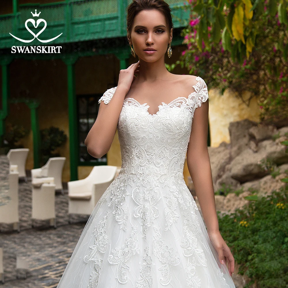 Swanskirt Off the Shoulder Vestido De Noiva Appliques Wedding Dress Sweetheart Lace Up A-Line Princess Bridal Gown K303