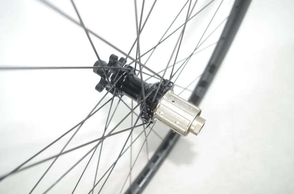 Clearance 1199g 29er MTB XC 24mm x 30mm Asymmetric Hookless Clincher Tubeless Mountain Bike Carbon Wheels 29inch Wheelset 29" 3k 12k twill 7