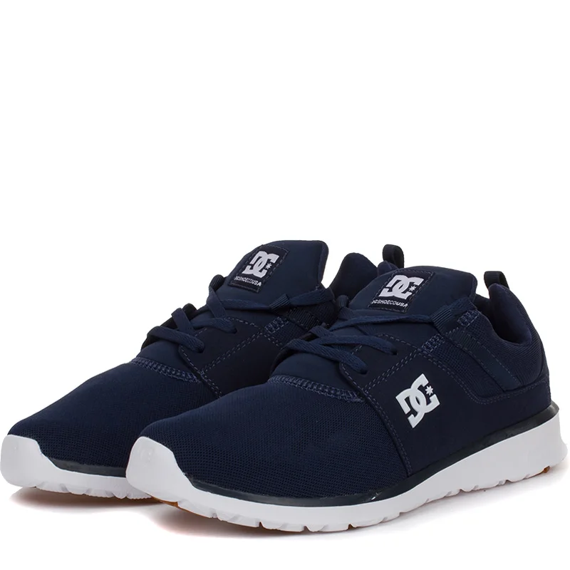 dc running shoes