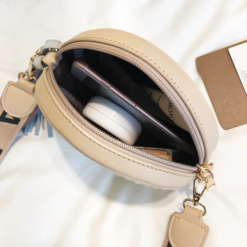 Women Travel Tassel Straw Bag INS Popular Summer Female Handbag Casual Lady Circle Shoulder Bag Pineapple Weave Crossbody SS3231 (5)