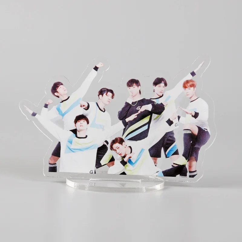 

ITZY SEVENTEEN Acrylic Desk Stand Transparent CARAT Gift Action Figure DALLA ITz Different Keychain YG118