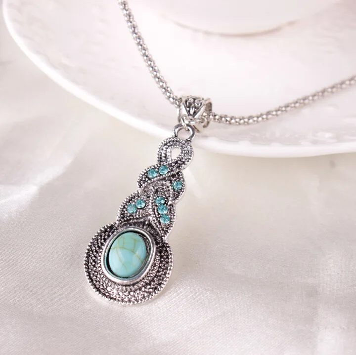

Fashion Female Stainless Steel Women Green Crystal Pendant Necklace Jewelry