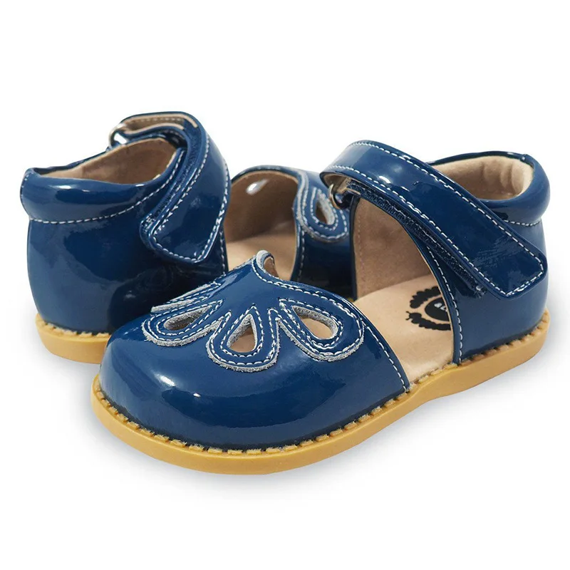 Livie& Luca/Летний стиль; детская обувь принцессы для девочек с красивыми лепестками и цветами; детские сандалии на плоской подошве - Цвет: Dark Blue Patent
