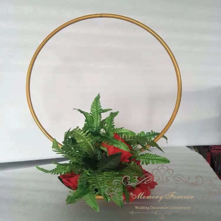 

2019 New Design Round Centerpiece Wedding Metal Flower Stand Gold Vases for Event Party Table Decoration
