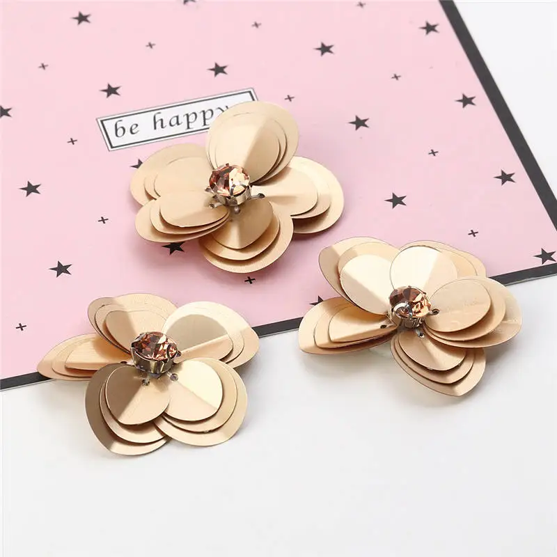 

5 PCs Plastic & Cotton Appliqued Patches with Rhinestone Sequins Clear DIY Craft Flower Champagne Beige Garment Accessory 4*4cm