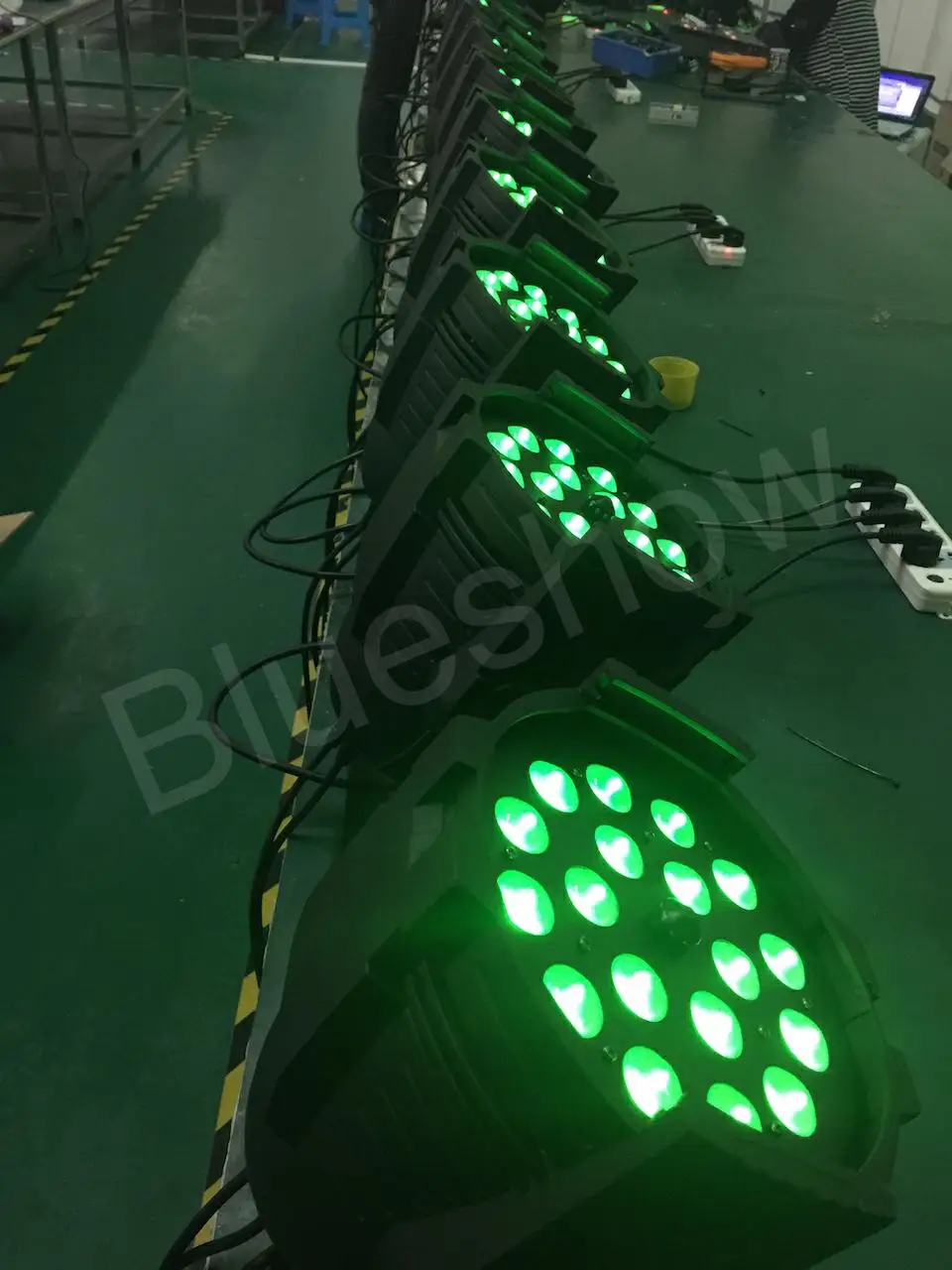 zoom led par light 18x10w rgbw 4in1 stage