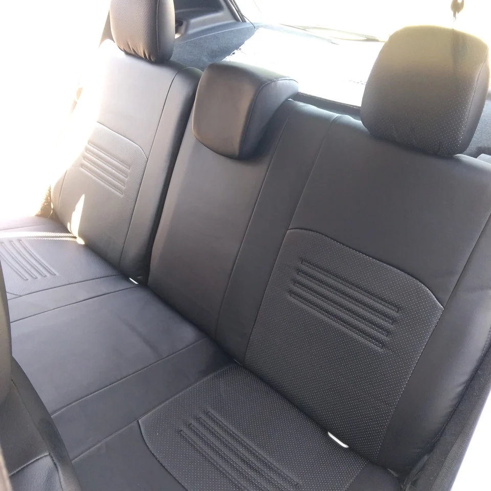 Для Renault Sandero I 2009 2014 Комплект модельных авточехлов (для а/м с раздельной задней
