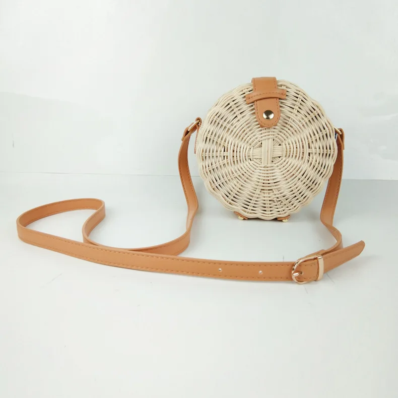 

New Round Straw Bags Women Summer Rattan Bag Handmade Woven Beach Cross Body Bag Circle Bohemia Handbag Bali Freeshipping
