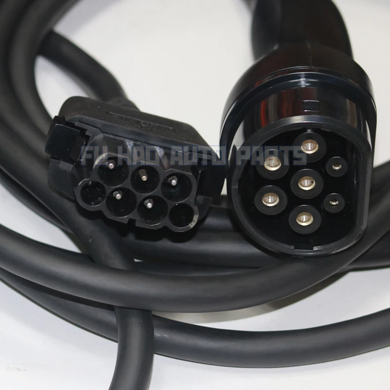 5 Tesla Charging Cable 1058220-02-E