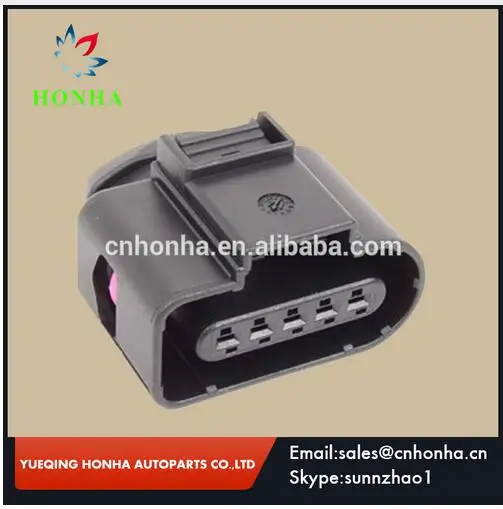 

Оригинальный разъем 8K0973705 5pin авто разъем подходит