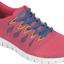 Легкая спортивная обувь цвета фуксии