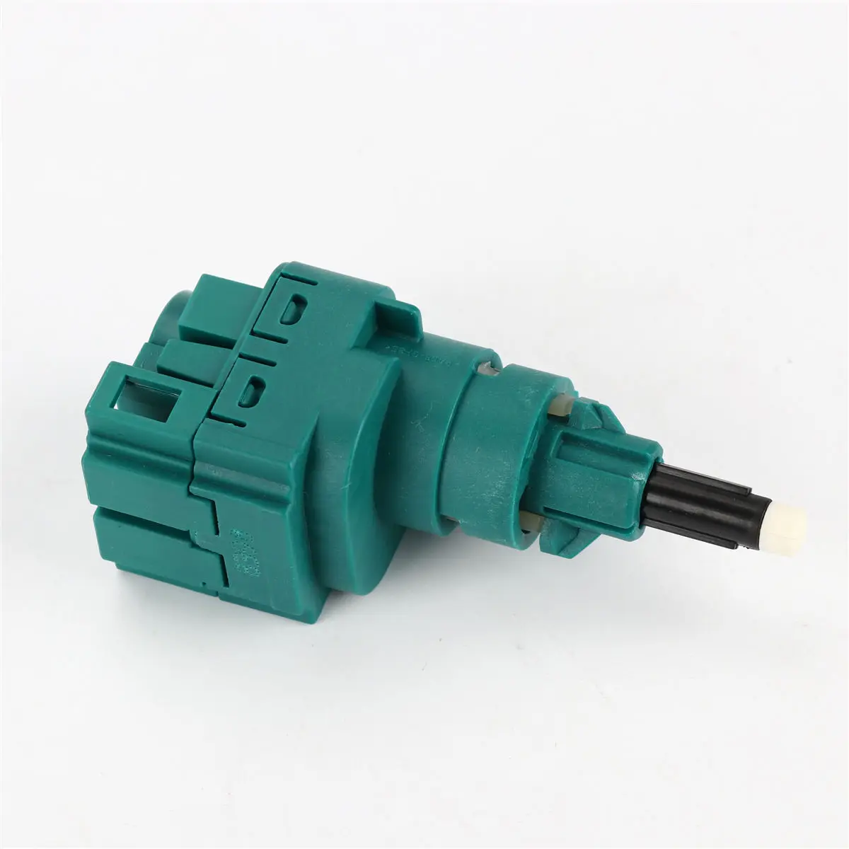 New 1pcs Brake Light Stop Switch for VW Jetta Golf New Beetle 1C0 945