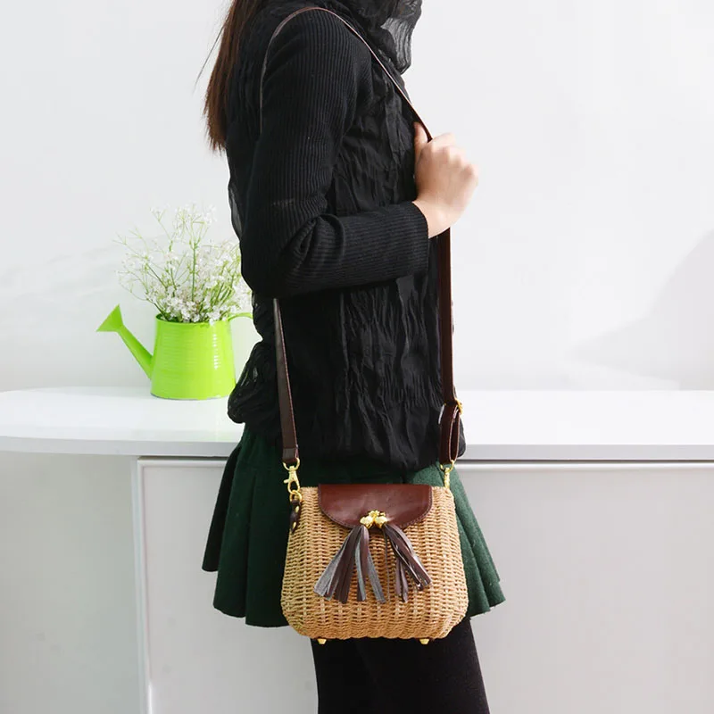 New Women Tassel Straw Bags Bohemian Female Vintage Rattan Knitted Handbag Summer Beach Lady Casual Weave Shoulder Bag SS3161 (1)