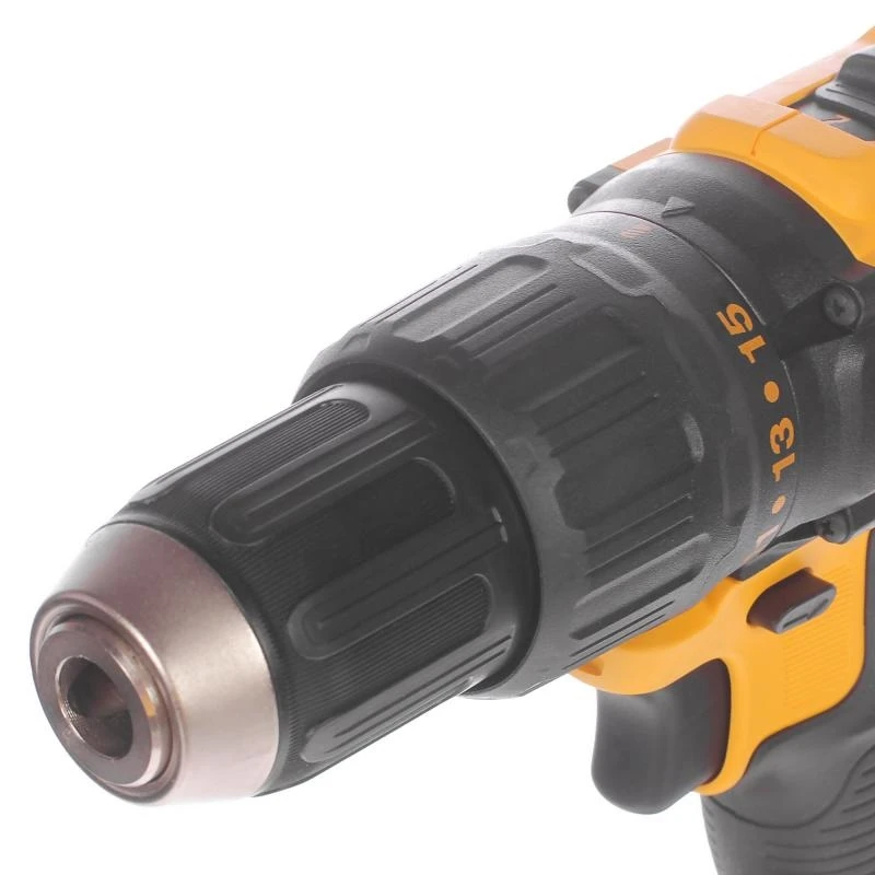 Дрель-шуруповерт аккумуляторная DeWalt DCD778S2T (2 Li-Ion батареи напряжение 18В, 2 скорости, крутящий момент до 24 Нм, 15-ти позиционный регулятор крутящего момента, светодиодная подсветка, реверс, кейс)