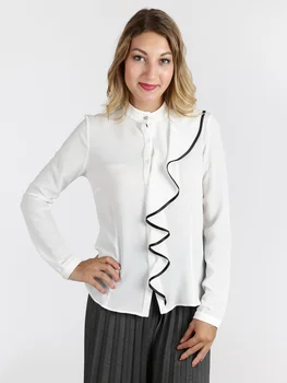 

White blouse with ruffle