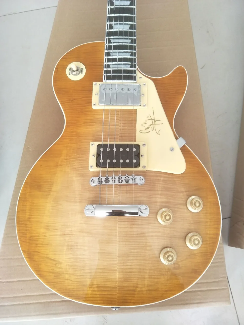 

China page electric guitar lemon burst honey burst amber yellow colour