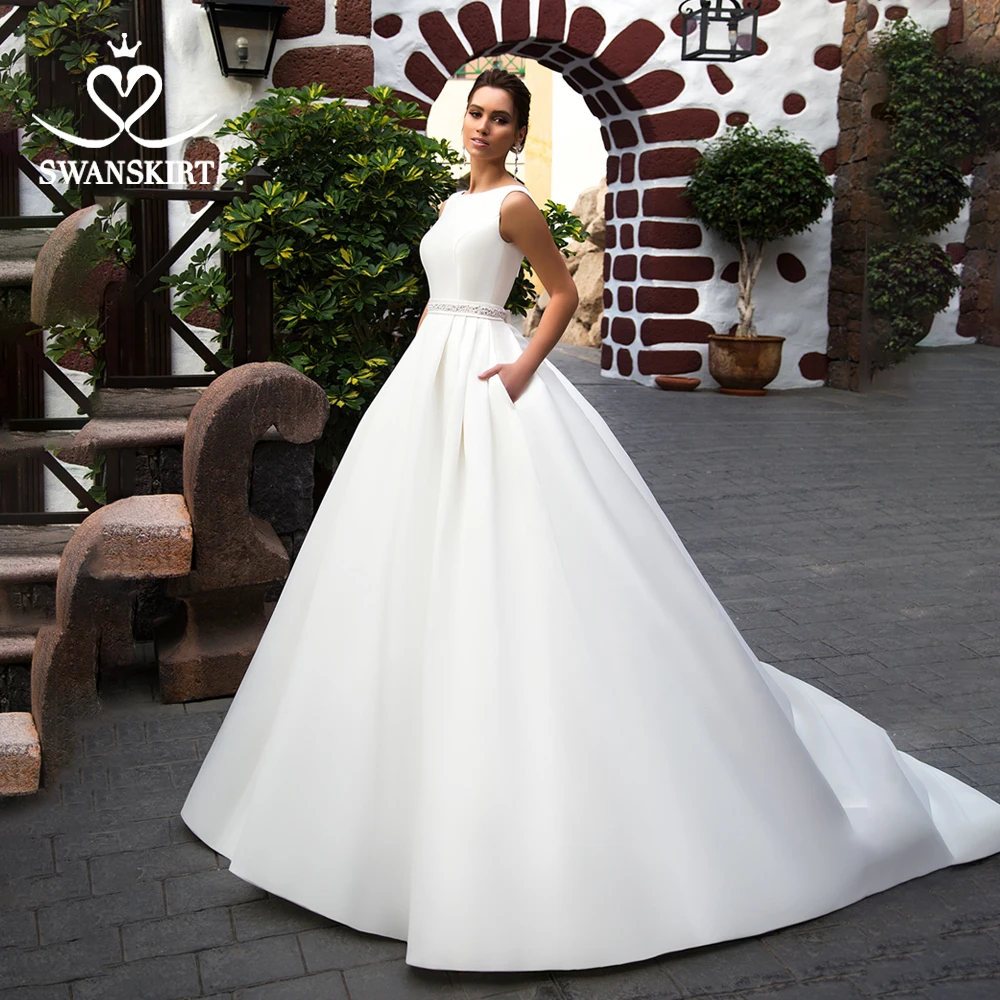 Swanskirt элегантное атласное свадебное платье с бантом на спине ТРАПЕЦИЕВИДНОЕ ПЛАТЬЕ со стразами и поясом со шлейфом Свадебное платье принцессы Vestido De Noiva K301