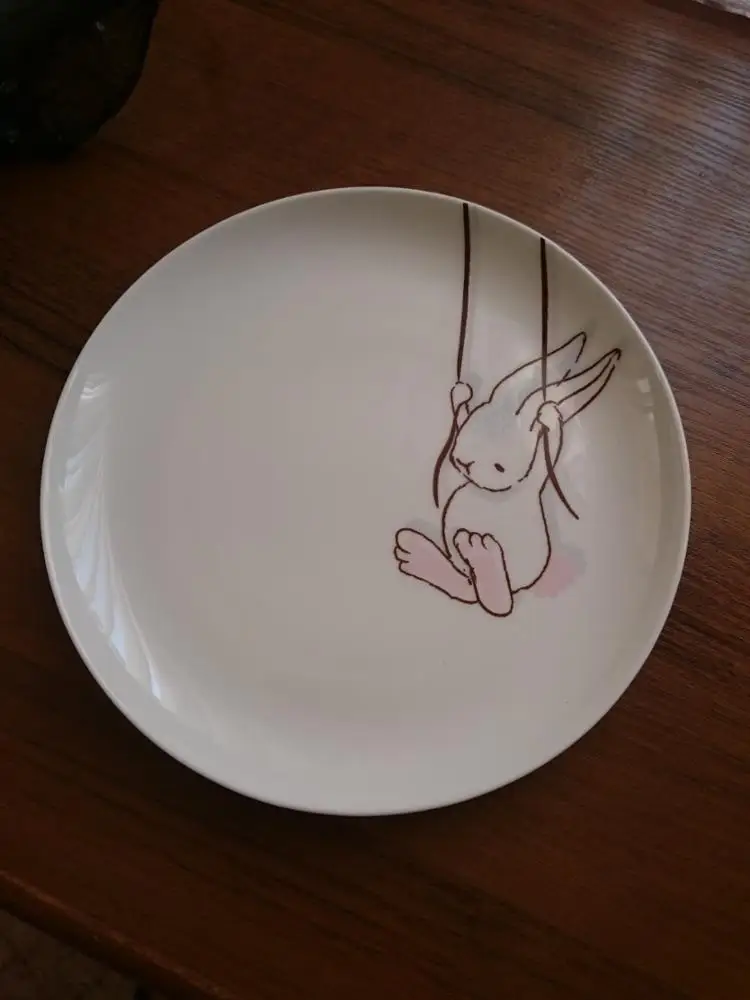 керамическая тарелка с кроликом. тарелка с кроликом. тарелка с кроликом. White rabbit тарелка. White rabbit тарелка.