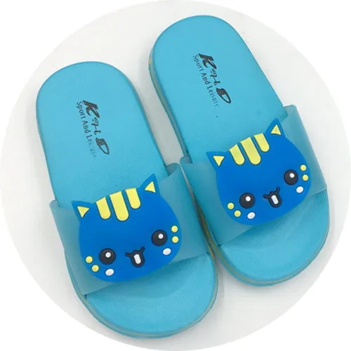 KINE PANDA/домашние Тапочки для ванной комнаты; Kitty; детская обувь для маленьких девочек; шлепанцы для мальчиков; пляжная садовая обувь; легкая обувь - Цвет: Небесно-голубой