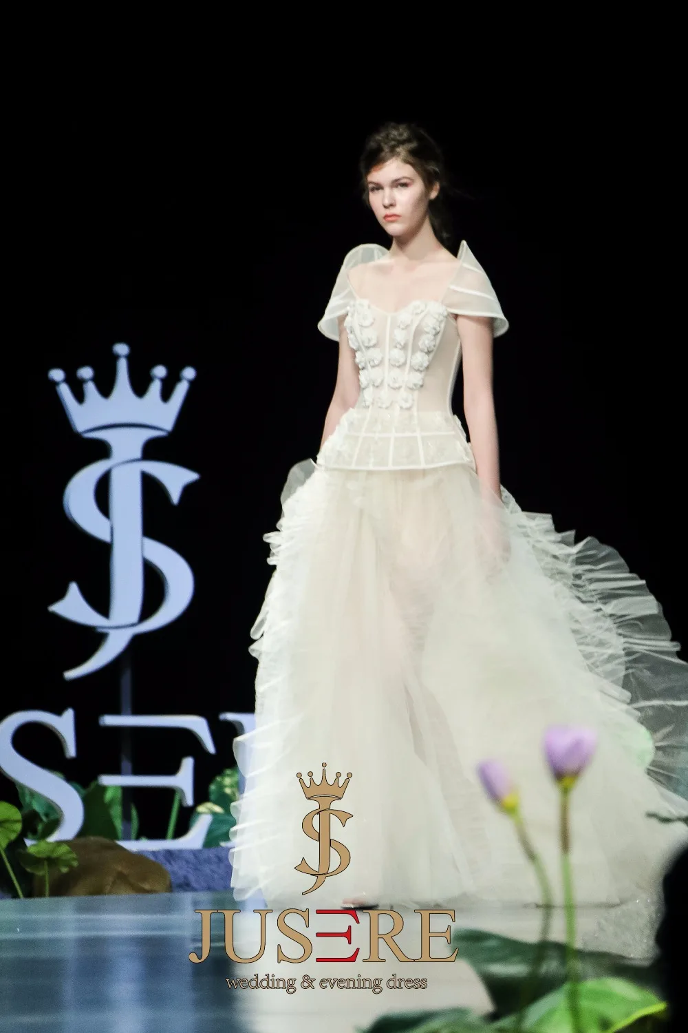 Рисунок 3 - Модное бальное платье JUSERE