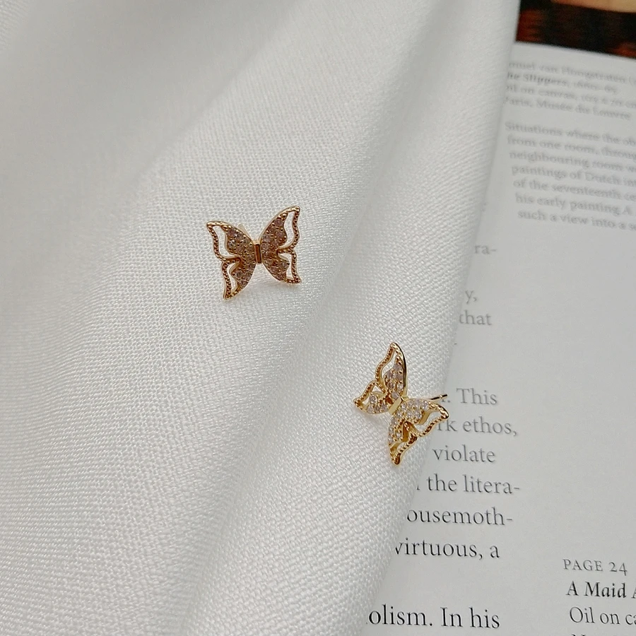 

Simple Cubic Zirconia Butterfly Earring Rose Gold Studs Earrings Under Lobe Ear Top Crawler Helix Cartilage Earring for Women