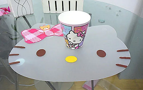

Hellokitty waterproof eat mat cartoon table pad children place mat desk KX-T023