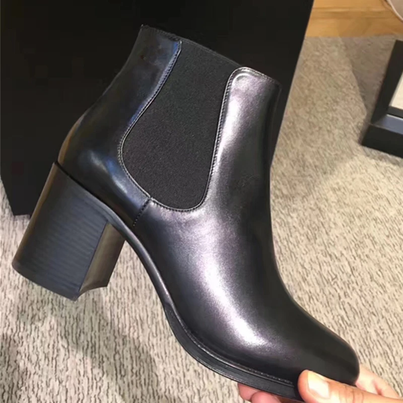 

Luxury Brand Genuine Leather Black Women Ankle Boots Sexy Chunky High Heels Rivets Martin Boots Runway Party Wedding Shoes Woman