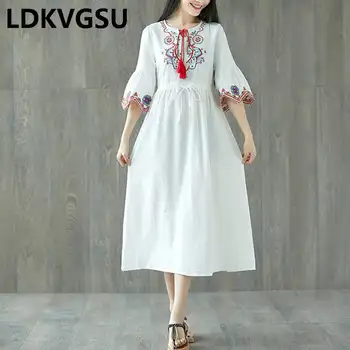 

National Style Vintage Cotton Dress Women 2018 Nnew Summer Half Sleeve Flowers Embroidery Loose Dresses Female Large Size Is407