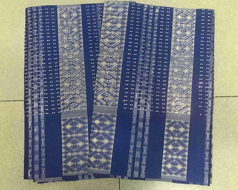 915 (9)