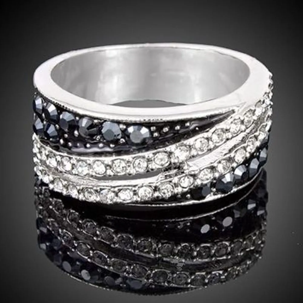 Simple Black And White Crystal Pave Setting Rings Punk Style Jewelryin