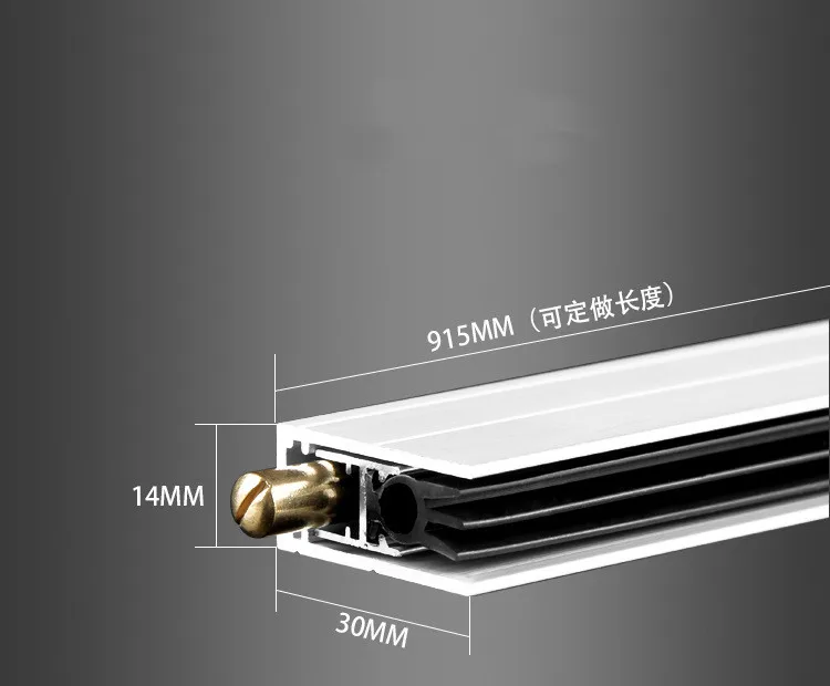 Casa Do Hotel, Varredura Inferior Da Porta