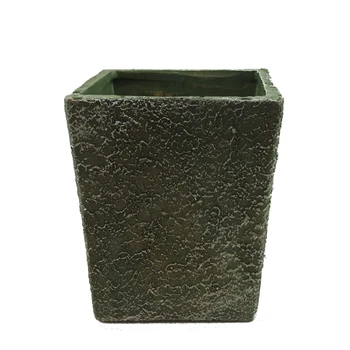 

Desenli Yeşil Renk Kare Konik Beton Saksı (23X15 CM)