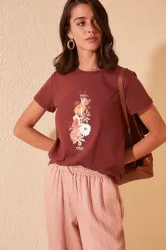 

Trendyol Printed Basic Knitted T-Shirt TWOSS20TS0440
