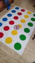 Hasbro-Juego Twister para niños y adultos, divertido juego interactivo para jugar en espacios interiores y exteriores