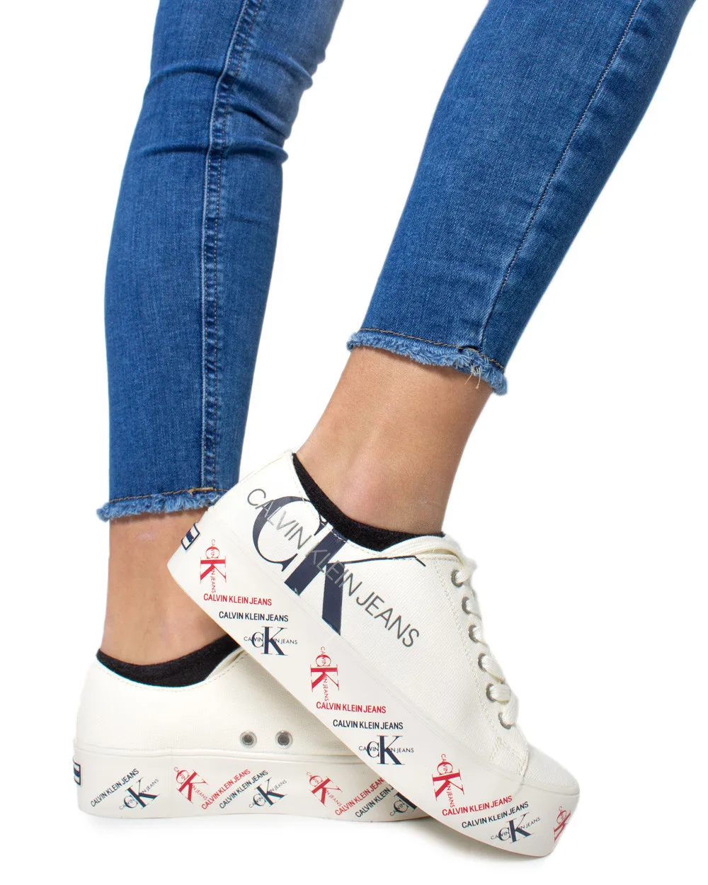 Бренд: Calvin Klein Jeans-Жанр:-Категория: Snea... Colore: white Taglia: 36 |